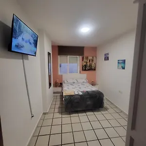 Muy Centrica. Habitación en casa particular